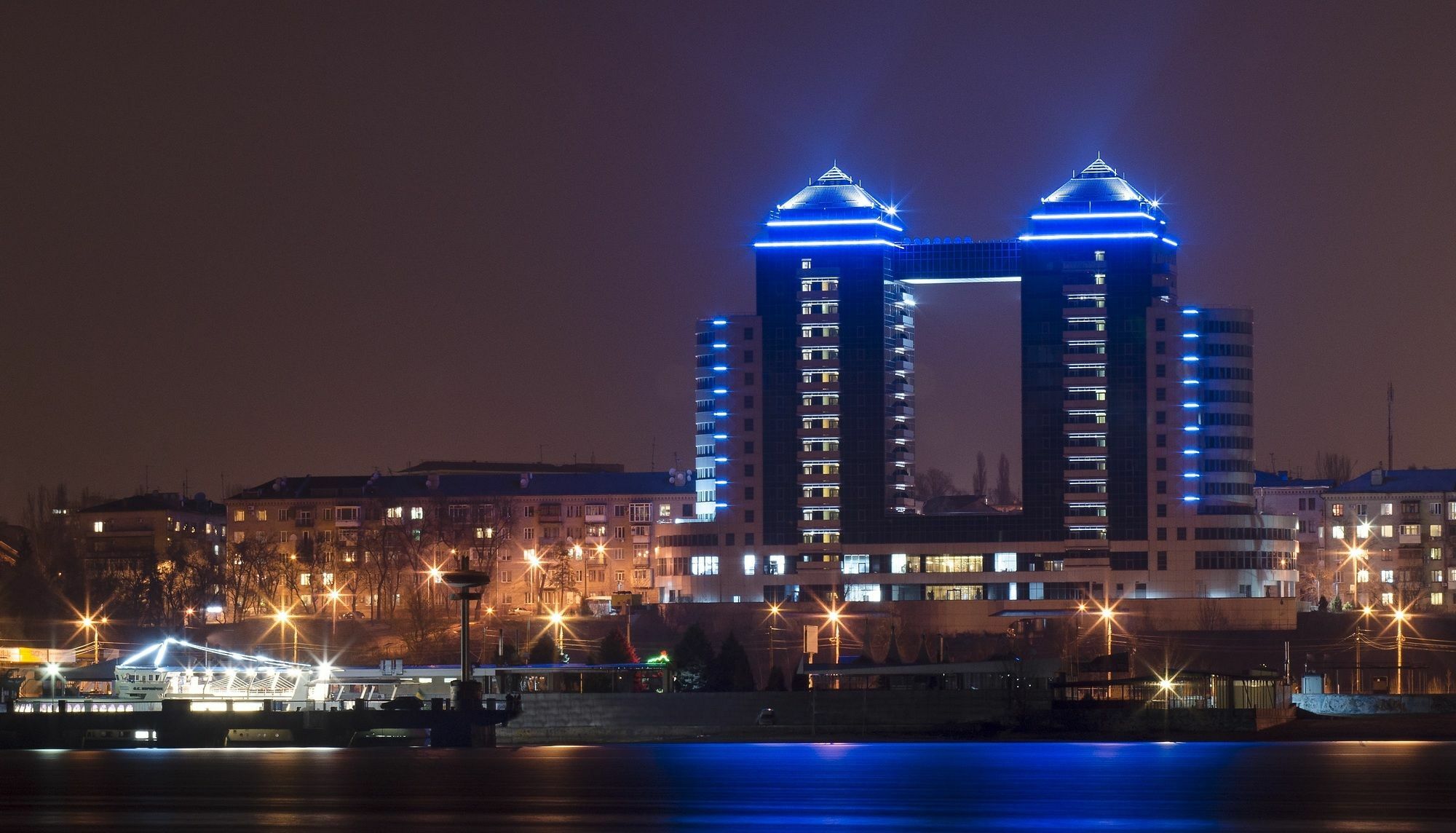 コルティツァ パレス ホテル Zaporizhia エクステリア 写真